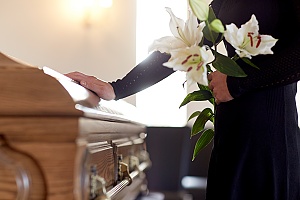 how to save on the cost of caskets