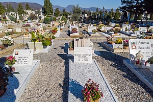 choosing a monument for a loved